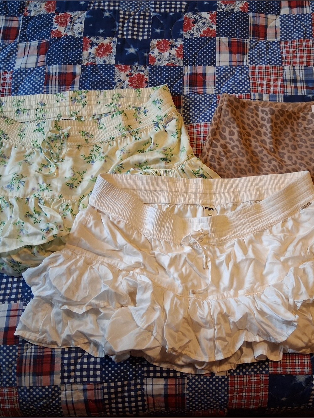 PINK Victoria's Secret Lot/Bundle/Set White Ruffle Skorts with Drawstring LARGE